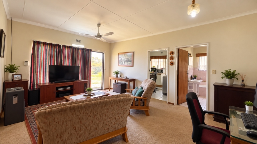 5 Bedroom Property for Sale in Vaalpark Free State